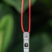 Resim 1pc Sınırsız Yolculuk Titanyum Hayatta Kalma Düdüğü, Yüksek Sesli Outdoor Acil Düdüğü ile Lanyard, Evrensel Kamp Ekipmanı, Cadılar Bayramı Temel 