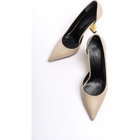 Resim Divolya Scarlet Bej Kırışık Rugan (8cm) Topuk Boyu Günlük Kullanım Stiletto 