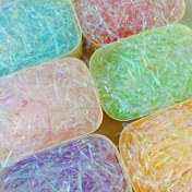 Resim 25g Paket Işıltılı Raffia Parçalanmış Kağıt Dolgu Malzemesi Hediye Kutuları ve Çantalar İçin - Sevgililer Günü, Paskalya, Doğum Günleri, Yıldönümleri İçin İdeal - El Sanatları ve Hediye Paketleme İçin Dekoratif Plastik Raffia Çimi, Hediye Kutusu Dolgu Malzemesi|Işıltılı Etki|Dekoratif Parçalar 