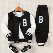 Resim 2 parça set. Kızlar için sonbahar ve kışlık üniversite tarzı örgü beyzbol kıyafeti, uzun kollu yuvarlak yaka ceket ve harf baskılı eşleşen pantolon dahil. Dış mekan giyimi için uygun 