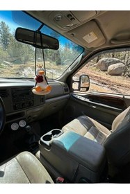 Resim Natavanbutık Taçlı ve Güllü Sallanan Ördek Araba Süsü 