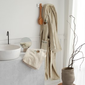 Resim Yeşil Dal İşlemeli Pamuk Ayak Havlusu 