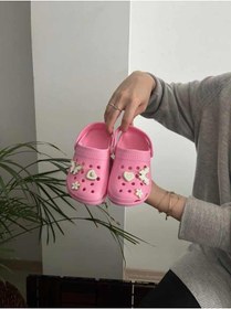 Resim Behtah Kundura Kız Çoçuk 6 Tane Taşlı Jibbitz Süslü Hediyeli Önü Kapalı Bahçe Havuz Günlük Sandalet Terlik 