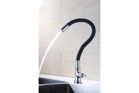 Resim Sece Siyah Renkli Oynar Başlıklı Spiral Musluk Başlığı 