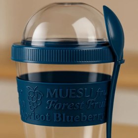 Resim Titiz Taken Go Kapaklı Kaşıklı Pratik Taşınabilir Meyveli Yoğurt Kabı 