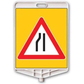 Resim Üstün Dikdortgen Levha Soldan Daralan Yol 