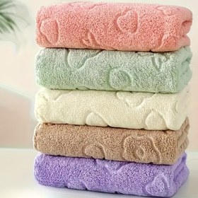 Resim 5 Parça Lüks Coral Fleece Havlu Seti - Peluş 230gsm Ağır Hızlı Kuruyan Yumuşak Pastel Renkler (Pembe, Nane Yeşili, Beyaz, Kahverengi) - Modern Dikdörtgen Banyo ve El Havluları Spa, Ev ya da Hediye İçin Uygun - Erkekler & Bayanlar için Ideal Elegant Banyo İhtiyaçları ile Sağlam Pastel Desenli, Coral Polar Malzeme ve Luks Konforu Sunan Özel Emici Kaliteli Çözgümlere Sahip Vintage Tasarım Hamam Takıları 