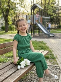 Resim Kız Çocuk Yeşil Beli Lastikli Tulum 