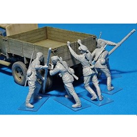 Resim Miniart 35137 Pushing Soviet Soldiers 