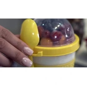 Resim Ozcmax Meyve Hazneli - Kaşıklı Portatif Yoğurt Kabı 