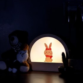 Resim HippoDeco Kişiselleştirilebilir - Hayvan Figürlü Ahşap LED Gece Lambası - Çocuk Odası Masa Lambası 