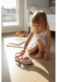 Resim Enoch Üçlü Çiçek Aksesuarlı Ve Cırt Cırtlı Rahat Kız Çocuk Sandalet Pembe 