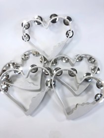 Resim Hobigram Beyaz Kalp Desenli Kına Gecesi Zilli Tef 1 Adet – Kına Eğlence Aksesuarı, Şık Tasarım – Kına Eğlenc 