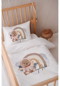 Resim %100 Pamuk Saten Isme Özel Isimli 100x150 Bebek Yatak Nevresim Seti Pijamalı Ayıcık Ve Gökkuşağı 