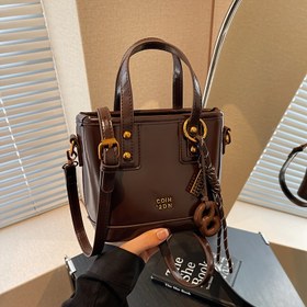 Resim Vintage Tarzı Mini Çanta, Ayarlanabilir Askı, Düz Renk Parlak Yüzey, Fermuarlı Kapatma, Polyester Astar, Kompakt Kare Şekil, Altın Ton Donanım, Çıkarılabilir Omuz Askısı, Alışveriş, Günlük Kullanım ve Hediye İçin Çok Yönlü - Kahve, Kırmızı, Siyah Renklerde Mevcut | Vintage Çanta | Dekoratif Süs, Küçük Çanta 