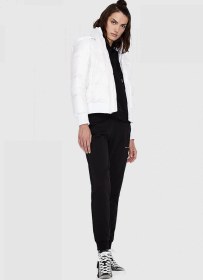 Resim Armani Exchange Armani Kadın Şişme Mont Beyaz 