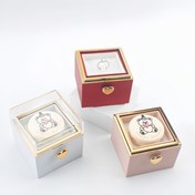 Resim Glamorous Bear Cake Pattern Takı Kutusu, Düğme Dönebilir, Ücretsiz Alevli Mumlu Sürpriz Hediye Kutusu, Noel, Sevgililer Günü, Anneler Günü, Doğum Günü, Doğum Günü, Sevgililer Günü, Noel Hediyesi, Yüzük, Kolye, Kolye Depolama Kutusu İçin Uygun 