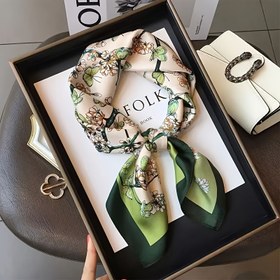 Resim 1 adet 69.85 cm Vintage Çiçekli Kelebek Baskılı Kare Eşarp - Hafif Şık Kadın Moda Aksesuarı, Yeşil Yapraklar & Turuncu Çiçekler Arka Planlı, Günlük ve Resmi Kıyafetler için Çok Yönlü, Tatil Aksesuarı, Sofistike Tasarım, Dekoratif Boyun Takısı 