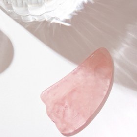 Resim Rose Quartz Gua Sha Massage Tool 