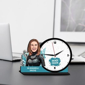 Resim Kadın Dalgıç Karikatürlü MDF Masa Saati 