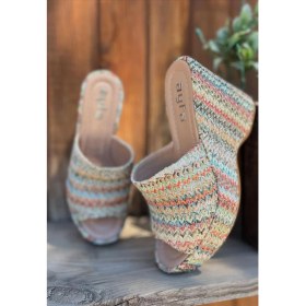 Resim Bemy Çarşı Tlay Kilim Desenli Dolgu Topuk Terlik 