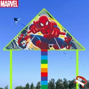 Resim 1 adet MARVEL Karikatür Sevimli Kite, 50m Dizüstü Renkli Kuyruk Kite ile Dayanıklı Taşınabilir, Park, Plaj, Çim, Kamp, Açık Hava Aktiviteleri, Doğum Günü Hediyesi ve Noel Hediyesi için Uygun 