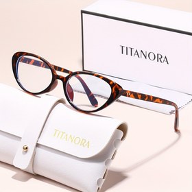 Resim TITANORA Kadın Oval Gözlük - Minimalist Günlük & Resmi Gözlük, Kılıf & Bez ile, Dayanıklı Metal Çerçeve, Günlük, Ofis, Partiler için Şeffaf Lens, Hafif & Şık Kadın Gözlükleri, Parti Aksesuarları, Zarif Tasarım, Yüksek Kaliteli Lensler, Moda Aksesuarları, Moda Bilinçli Alıcılar, Ofis Aksesuarları, Modern Çerçeveler, Sağlam Yapı, Moda Bilinçli Kadınlar 