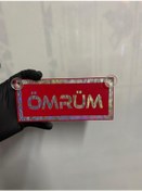 Resim Kırmızı Renk Üzeri Hologram Renk Ömrüm Yazılı Vantuzlu Cam Süsü 