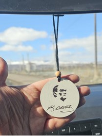 Resim hebmeyy Araba araç dikiz aynası süsü iki taraflı K. Atatürk yazısı ve resmi 