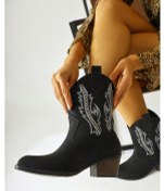 Resim Fiza Siyah Sivri Burunlu Nakışlı Zımba Detaylı Western Bot 001 