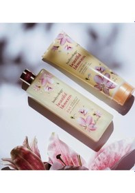 Resim Bodycology Beautiful Blossoms Çiçeksi Kadın Vücut Spreyi 237 Ml 