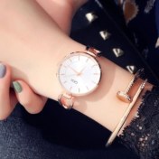 Resim Hanyang Gül Altın Beyaz Kadınlar Lüks Ultra Ince Bilezik Izle Kişilik Moda Marka Gül Altın Kuvars Saatı Bayan Elbise Spor Izle (Yurt Dışından) 
