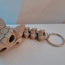 Resim 4’lü Dinozor Iskeleti Anahtarlık Seti – Fosil Temalı 