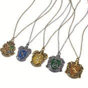 Resim 5 adet Harry Potter Ev Kolyeleri - Gryffindor, Slytherin, Ravenclaw, Hufflepuff Kolye Takıları Detaylı Kılıfı Tasarımı ile, Hayranlar için Mükemmel Doğum Günü Hediyesi, Ravenclaw Takıları | Detaylı Kılıfı | Alaşım Yapı, Harry Potter Hediyeleri 