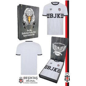 Resim Beşiktaş Orijinal Lisanslı Nostalji Beyaz Bjk Forma Bjk Kartal Baskılı Hediyelik Ahşap Kutulu Beyaz - Gri - Siyah 