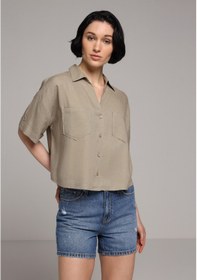 Resim Colin's Colins Fashion Fit Shirt Neck Düz Kadın Yeşil Kısa Kol Gömlek Cl1081558 Q1.v2 Kha Haki 