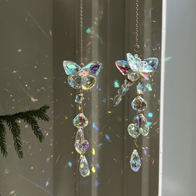 Resim Art Deco tarzında asılı güneş avcısı, el yapımı kelebek ve yusufçuk rüzgar çanları, bahçe pencere süslemesi için gökkuşağı yapıcı, düğün etkinlikleri için sanatsal tüy olmayan müzik teması, elektrik olmadan şık cam benzeri dekor. 