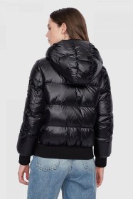 Resim Armani Exchange Armani Kadın Şişme Mont Siyah 