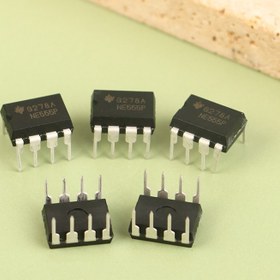 Resim 20 Adet NE555P NE555 Entegre Devre Çipleri - DIP-8 Paketi, Harici Bileşenlere Gerek Yok, Monostabil ve Astabıl Çoklu Vibreterler için Tak ve Çalıştır, Zamanlayıcı & Nabız Jeneratörü, Genel Elektronik Projeler (OPP Torba) | Çift Pim Konfigürasyonu | Dayanıklı Plastik Kasa 