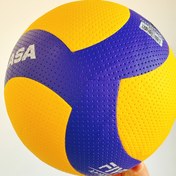 Resim V300 Kırmızı PVC Yumuşak Malzeme Voleybol - Yüksek Esneklik, Kaymaz Eğitim Topu, Fitness ve Spor için Dayanıklı ve Rahat, Pratiklik için Voleybol Aksesuarları, El Koruma, Dokulu Yüzey 