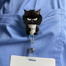 Resim 1 adet Sevimli Çay Bardağı Siyah Kedi Geri Çekilebilir Baskı Rulosu, 2D Akrilik Dayanıklı Naylon Halat, Ofis Hemşireleri, Öğrenciler, Doktorlar, Kayıtlı Hemşireler, LPN, Tıbbi Asistanlar için Uygun - Kolay Açılabilir Kimlik Kayışı, Hediye 