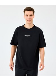 Resim Skechers M Graphic Tee Reflect Logo Oversize T-shirt Erkek Siyah Tshirt S231094-3817 Siyah 