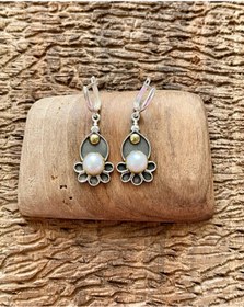 Resim Apricity Silver Gümüş Incili Sarı Detaylı El Işi Küpe 