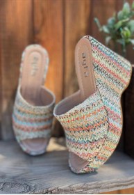 Resim feifei Tlay Kilim Desenli Dolgu Topuk Terlik 