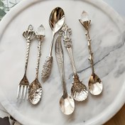 Resim 6 adet Vintage Kaşık ve Çatal, Mini Kraliyet Tarzı Oymalı Altın Kahve Atıştırmalık Meyve Çatısı, Mutfak Aracı Çay Kaşığı, Uygun Ev Dekorasyonu, Cadılar Bayramı Hediyesi 