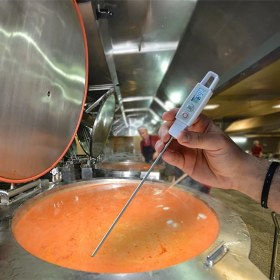 Resim Sevgift Tfa 31.1058.02 Sıcaklık ve Nem Datalogger Cihazı 'LOG210' 