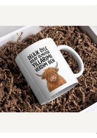 Resim "delilik Öyle Kolay Olmuyor Yıllarımı Verdim" Esprili İnek Kupa 