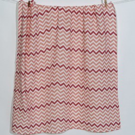Resim Big Flower Pink Zigzag Müslin Bebek Örtüsü - 100x100cm 