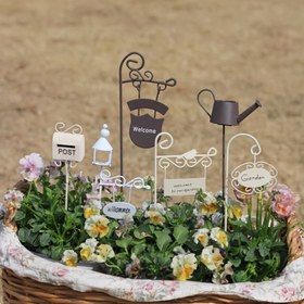 Resim Retro Demir Mini Yel Değirmeni & Posta Kutusu Saksısı - Bahçe Dekoru, Balkon Peyzajı ve Sukulent Süslemesi. Minyatür Dünyanızı Yaratın! (Mini Bir Bahçe Harikası İnşa Edelim!) 