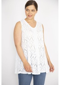 Resim Kadın Beyaz Büyük Beden Delikiş Kumaş Önü A Pileli Bluz Beyaz 